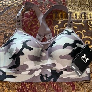 Under Armour Padded Adjustable Strap Camo Sports Bra